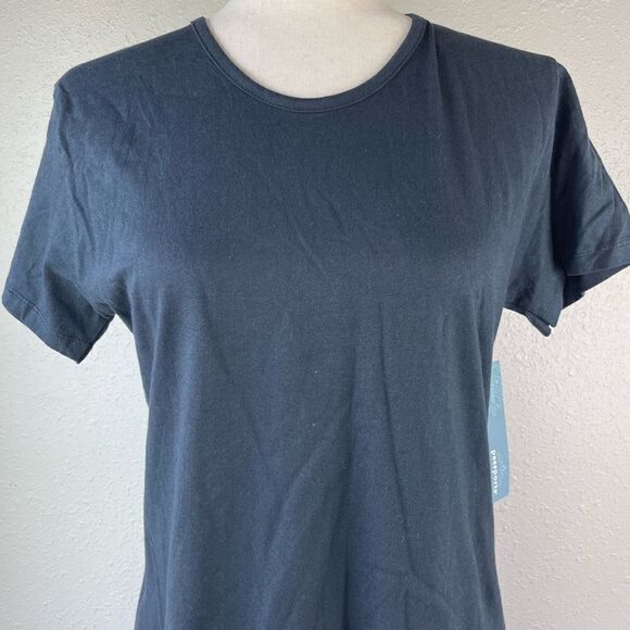 NWT Passports Black T-Shirt Size M - Picture 2 of 7